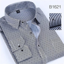 Load image into Gallery viewer, DAVYDAISY Chemise Homme Fashion Shirts Men High Quality Long Sleeve Plaid Printed Casual Shirts Men Business Clothing DS-140